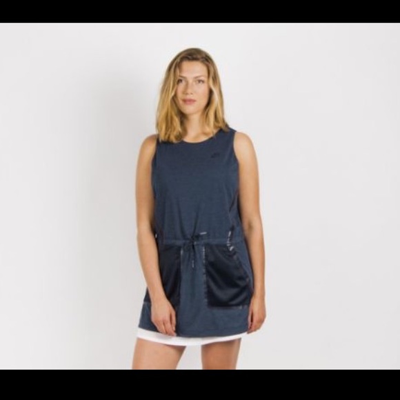 Nike Wmns Premium Pack Dress