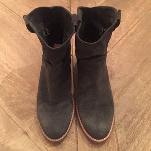 Dolce Vita suede short bootie