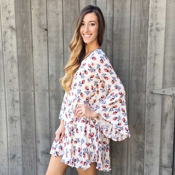 Dresses & Skirts - floral boho dress