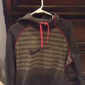 Nike therma-fit sweatshirt