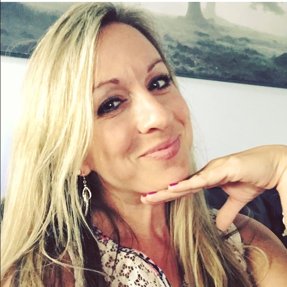 Meet your Posher, Bethany - Picture 1 of 1