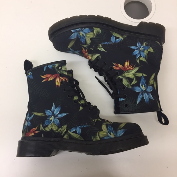 Tropical floral docs
