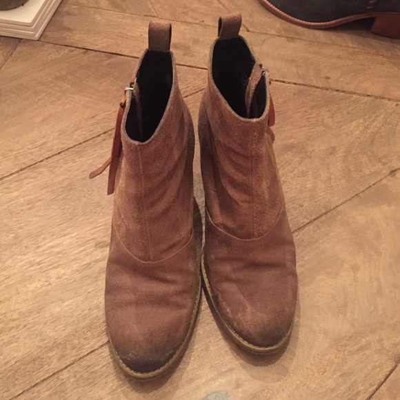 DV by Dolce Vita zip bootie