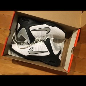 Brand new Nike Air Visi Pro IV size 9
