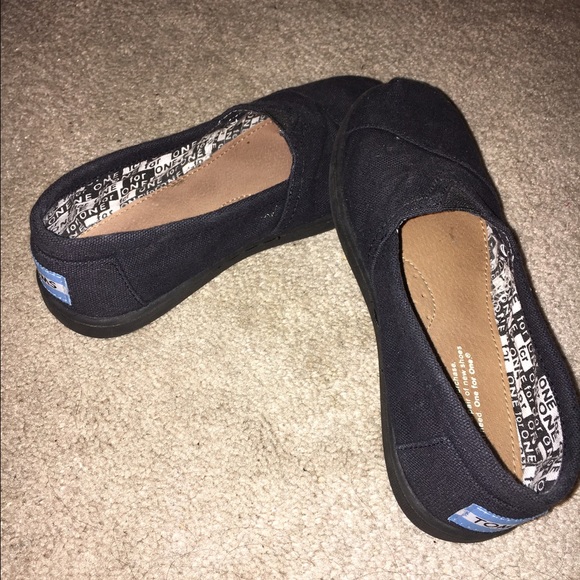 Black TOMS original
