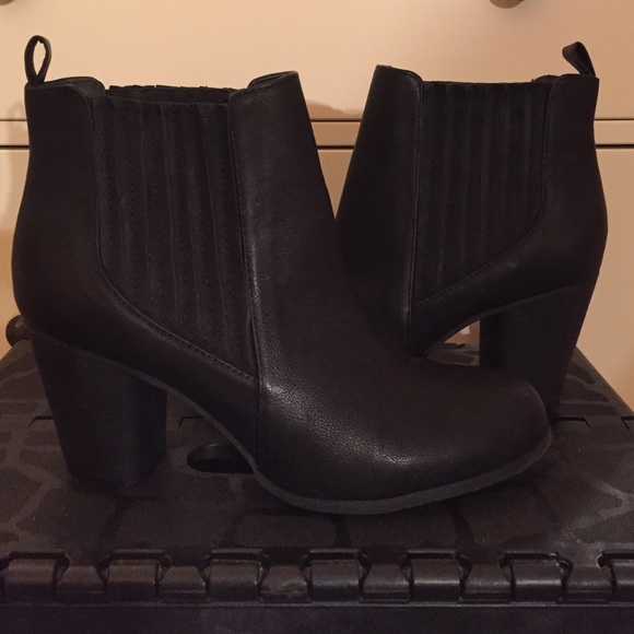 Madden Girl booties