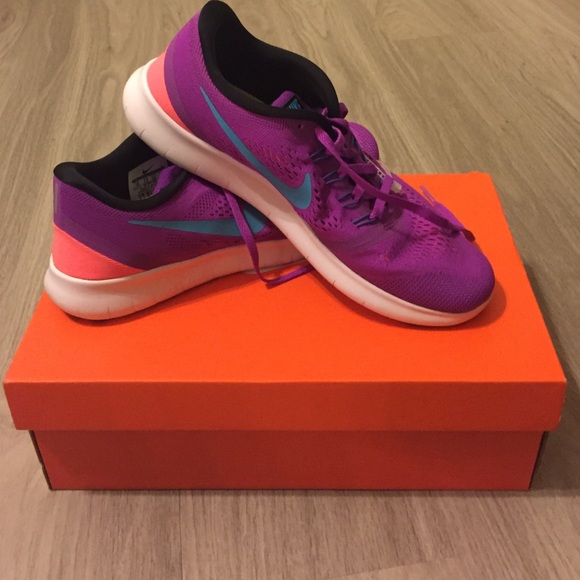 Nike Free RN Size 10