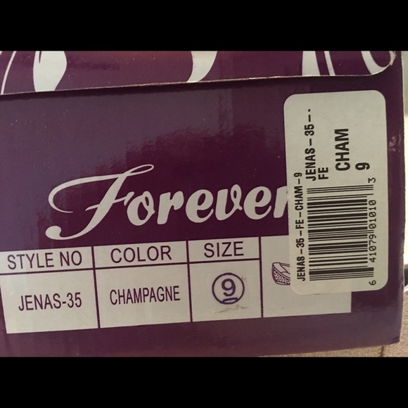 Freedom Glitter Flats NWT - Picture 3 of 3