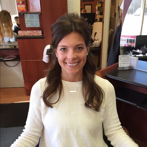 Meet your Posher, Alexandra