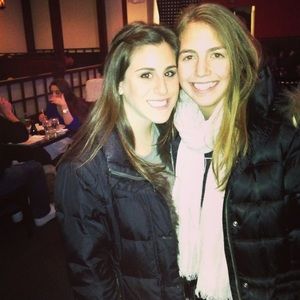 Meet your Posher, Chloe