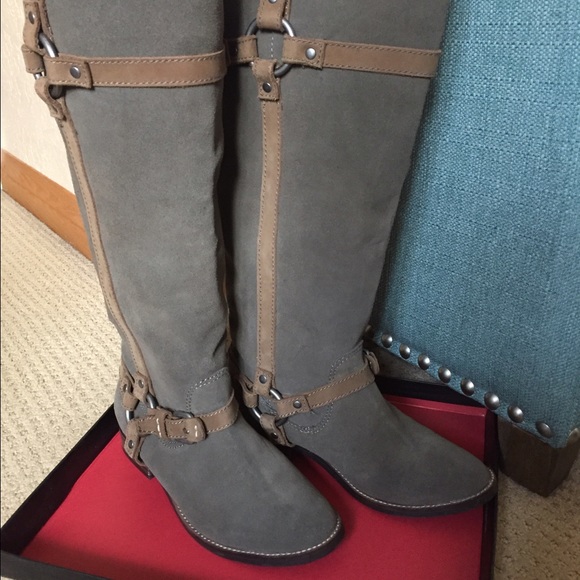 WILD PAIR Leather riding boots