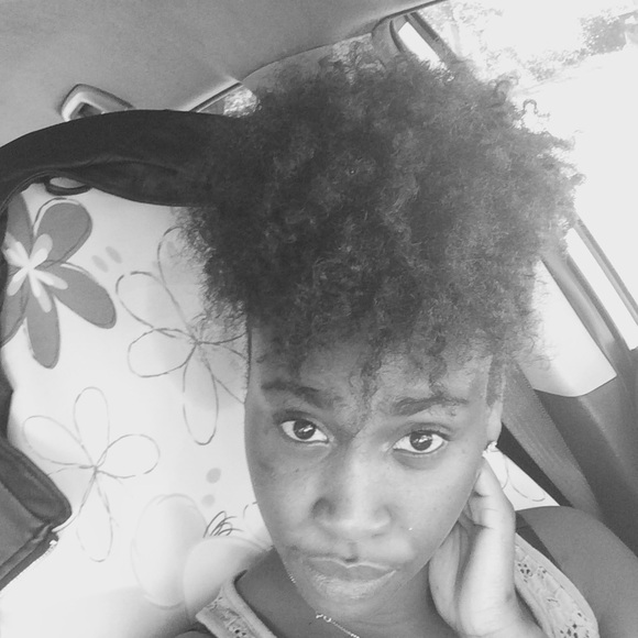 Meet your Posher, Ismaelle