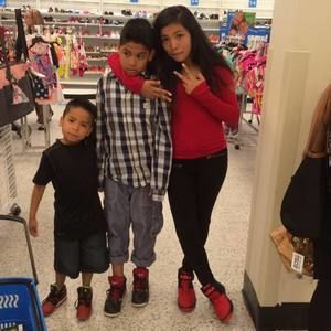 Meet your Posher, Manuel