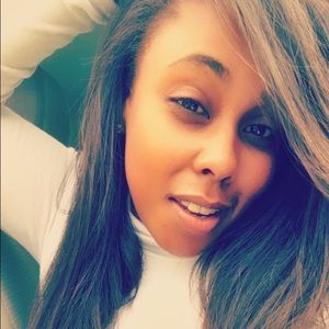 Meet your Posher, Charisse