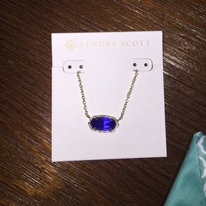 Kendra Scott necklace