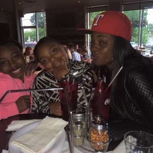 Meet your Posher, Ebony