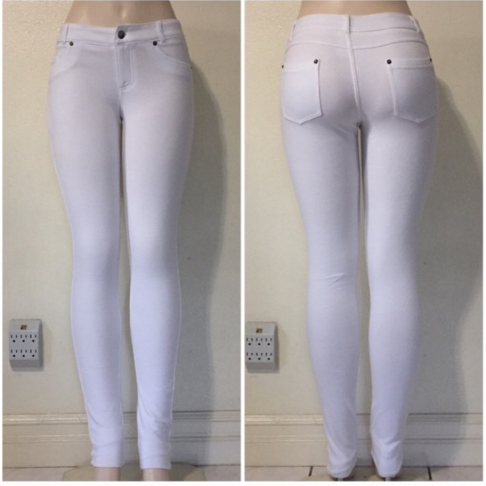 BRAND NEW Mid-rise Skinny Jeggings