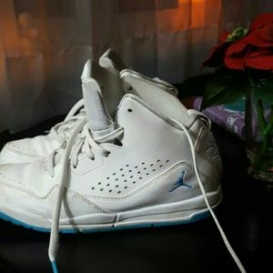 Jordan's kids size 3Y boys