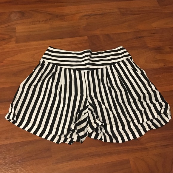 XHILARATION/ Beatle Juice HighWaisted Shorts