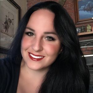 Meet your Posher, Jenna