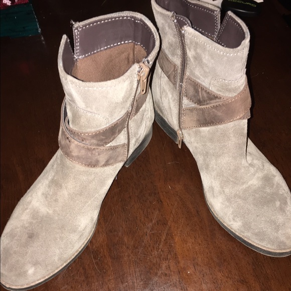 Size 7 Sole Society booties