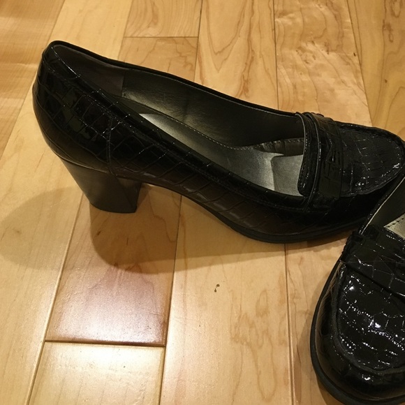 Black heels