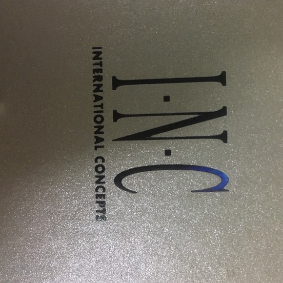 Bracelets - Picture 2 of 2