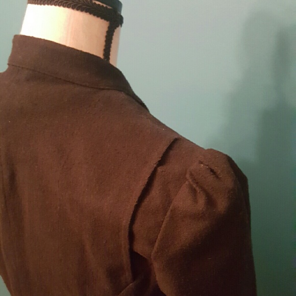 sold!!soldSuper Cute Black cropped blazer - Picture 4 of 4