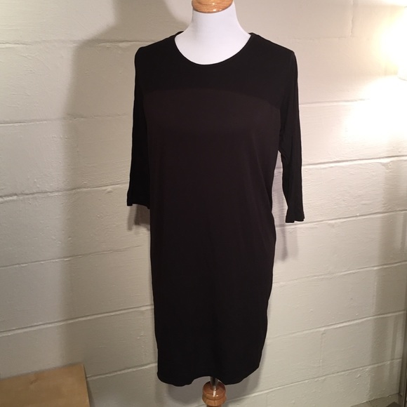 Long black tunic with two fabric types