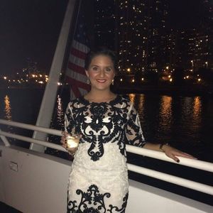 Meet your Posher, Noelle