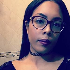 Meet your Posher, Stefanie