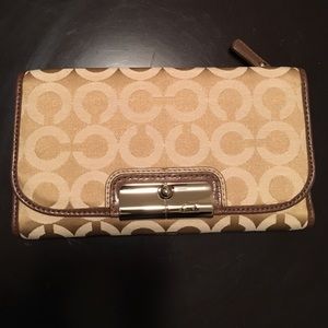 NEW Coach wallet