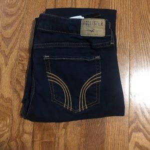 ✨20% off Bundles✨Hollister Dark Wash Skinny Jeans