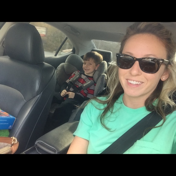 Meet your Posher, Victoria