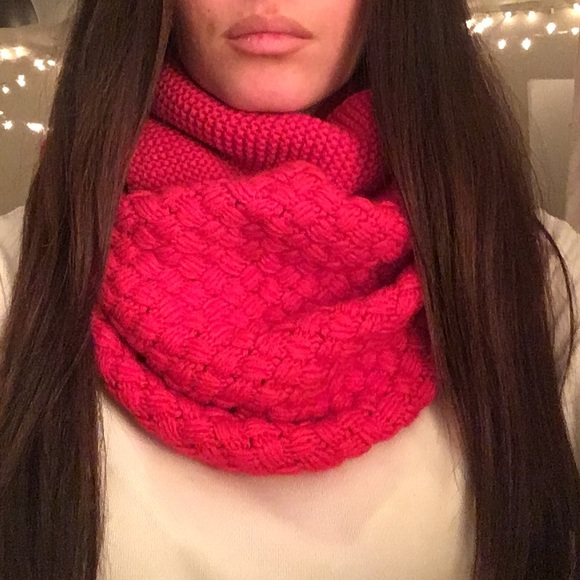 Red Infinity Scarf!