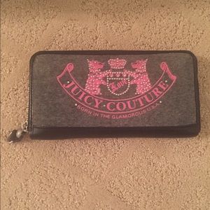 Juicy couture zip up wallet