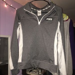 Quarter zip VS Pink pullover