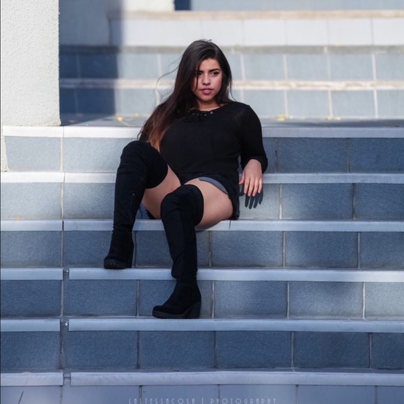 Posh instagram: @karlajocellyn - Picture 3 of 4