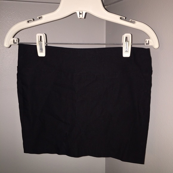 NwOT Black mini skirt - Picture 1 of 1