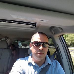 Meet your Posher, Carlos