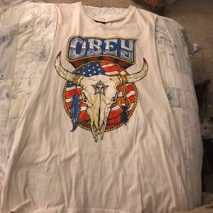 Obey Tank
