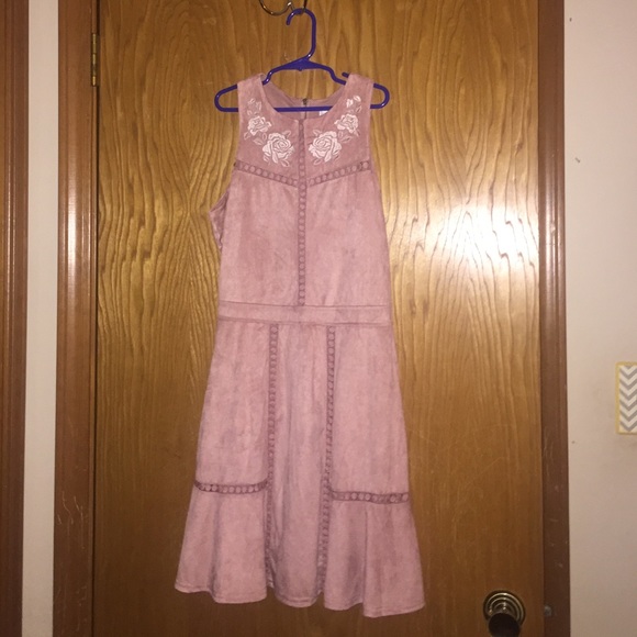 Pink velvet dress - Picture 1 of 4