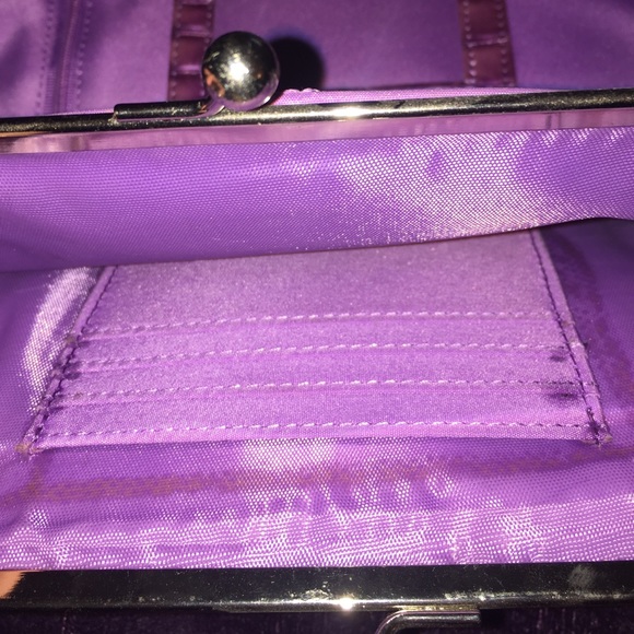 Wallet with multiple pockets! - Picture 2 of 4