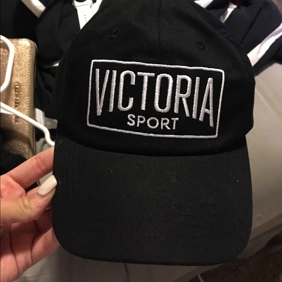 NWT VS hat
