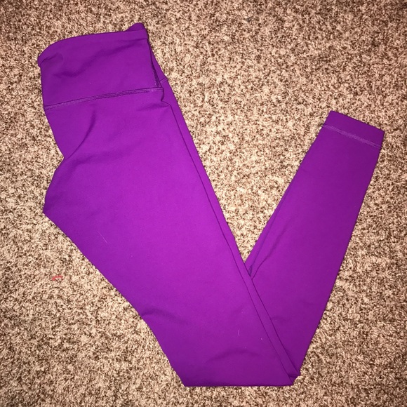 Lululemon wunder under