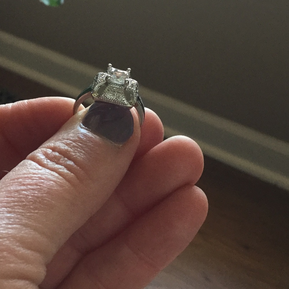✨Size 5✨Stunning Topaz 18K Gold Filled Ring! - Picture 4 of 8