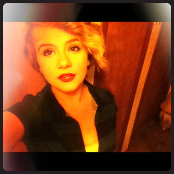 Meet your Posher, Trish - Picture 1 of 1