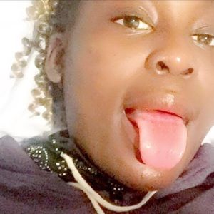 Meet your Posher, Tania