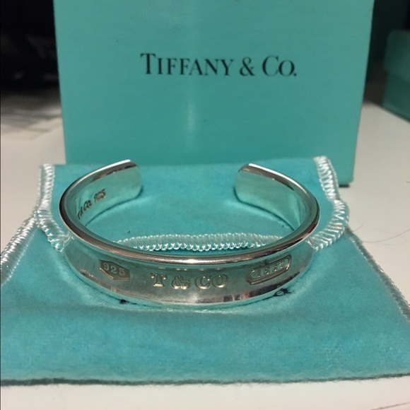💯% Authentic Tiffany & Co 925 silver cuff