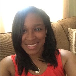 Meet your Posher, Latisha